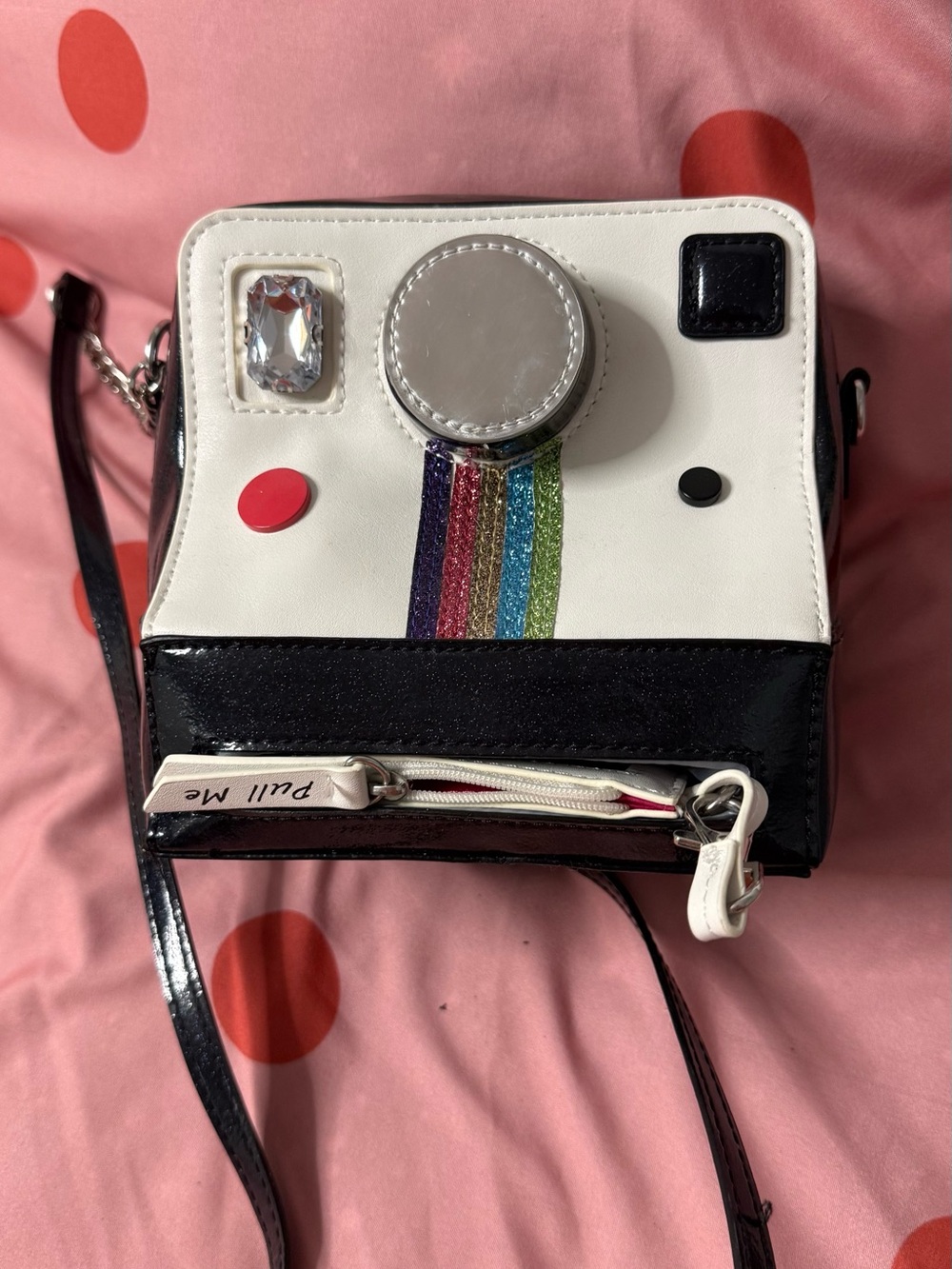 Betsey Johnson kitsch Camera-Shaped crossbody bag - Picture 2 of 3